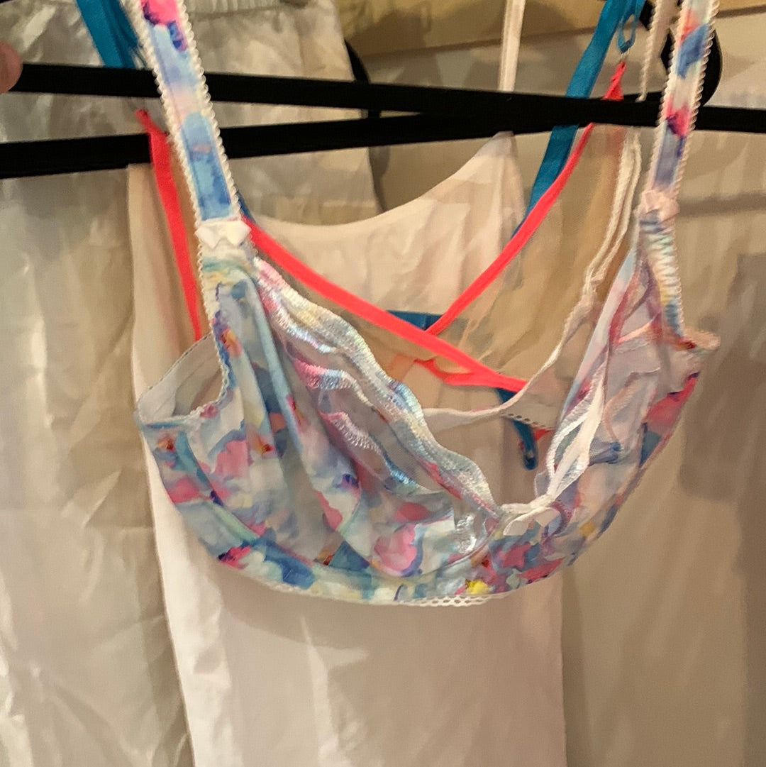 Vintage flower mesh bra