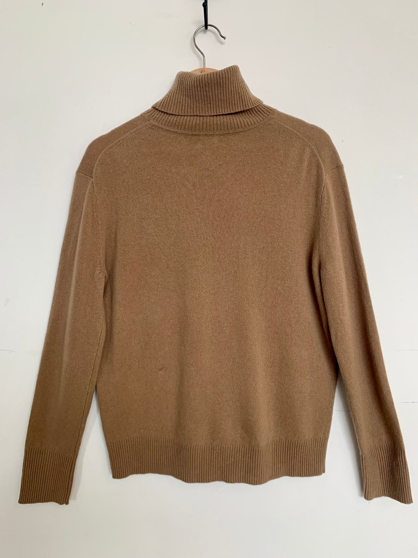 Col roulé camel Filippa K