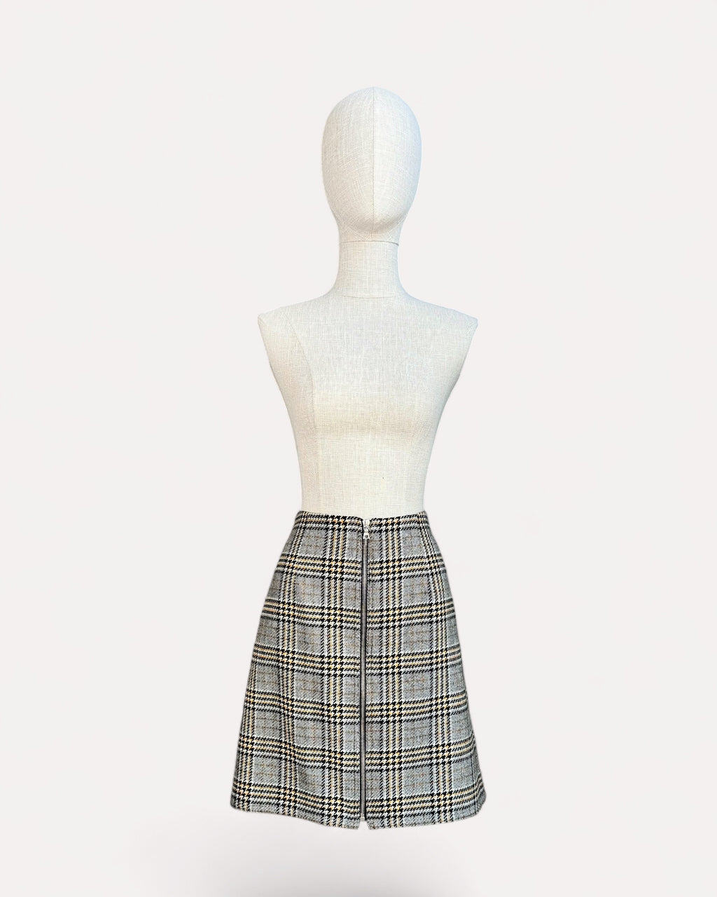 Judith &amp; Charles Plaid Skirt – Size 8