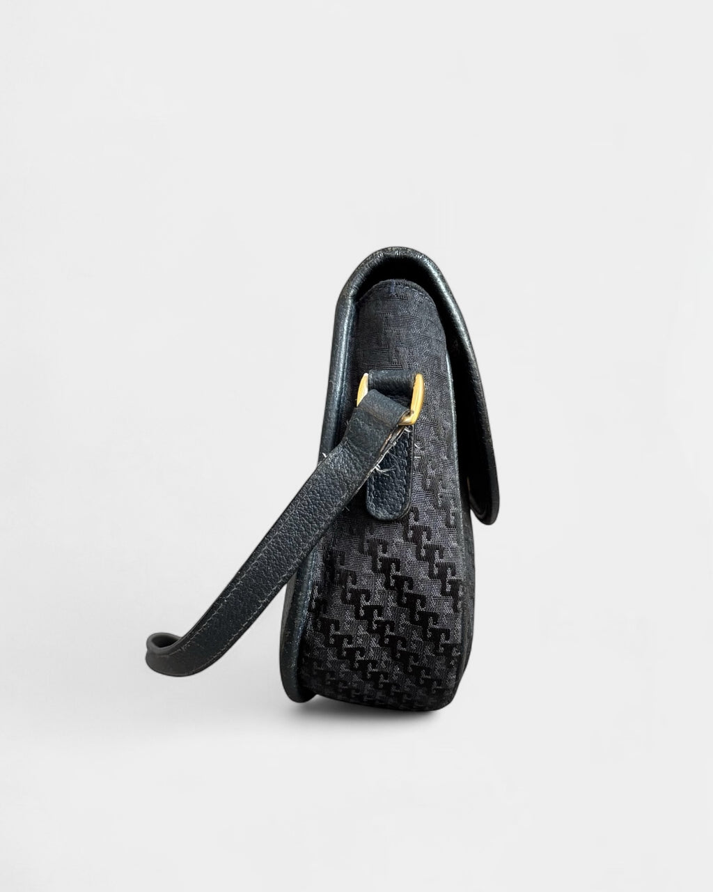 Vintage Gucci shoulder bag