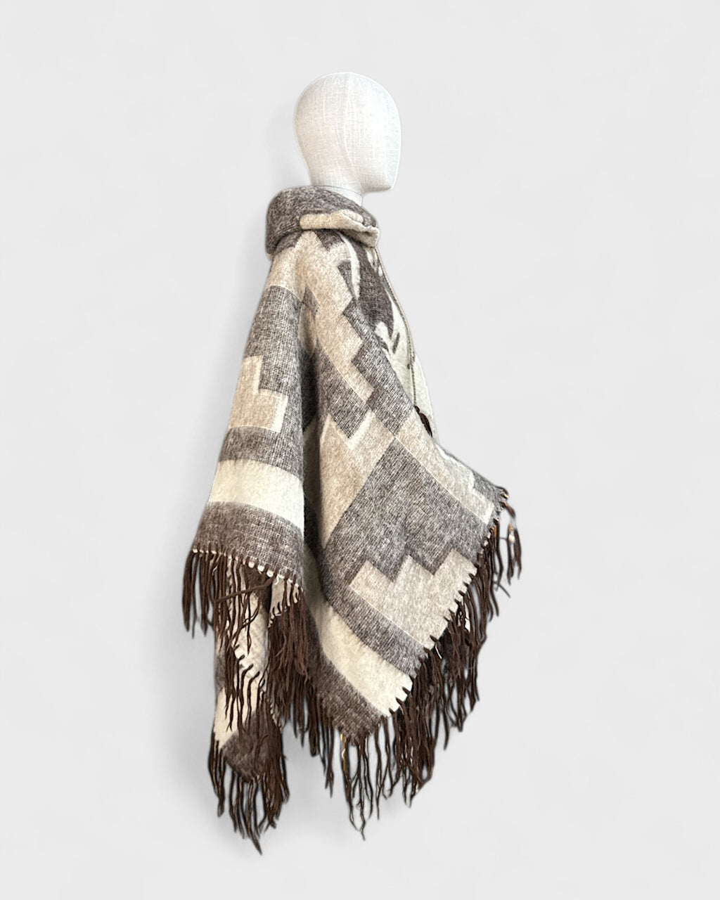 Alpaca poncho, brown and cream