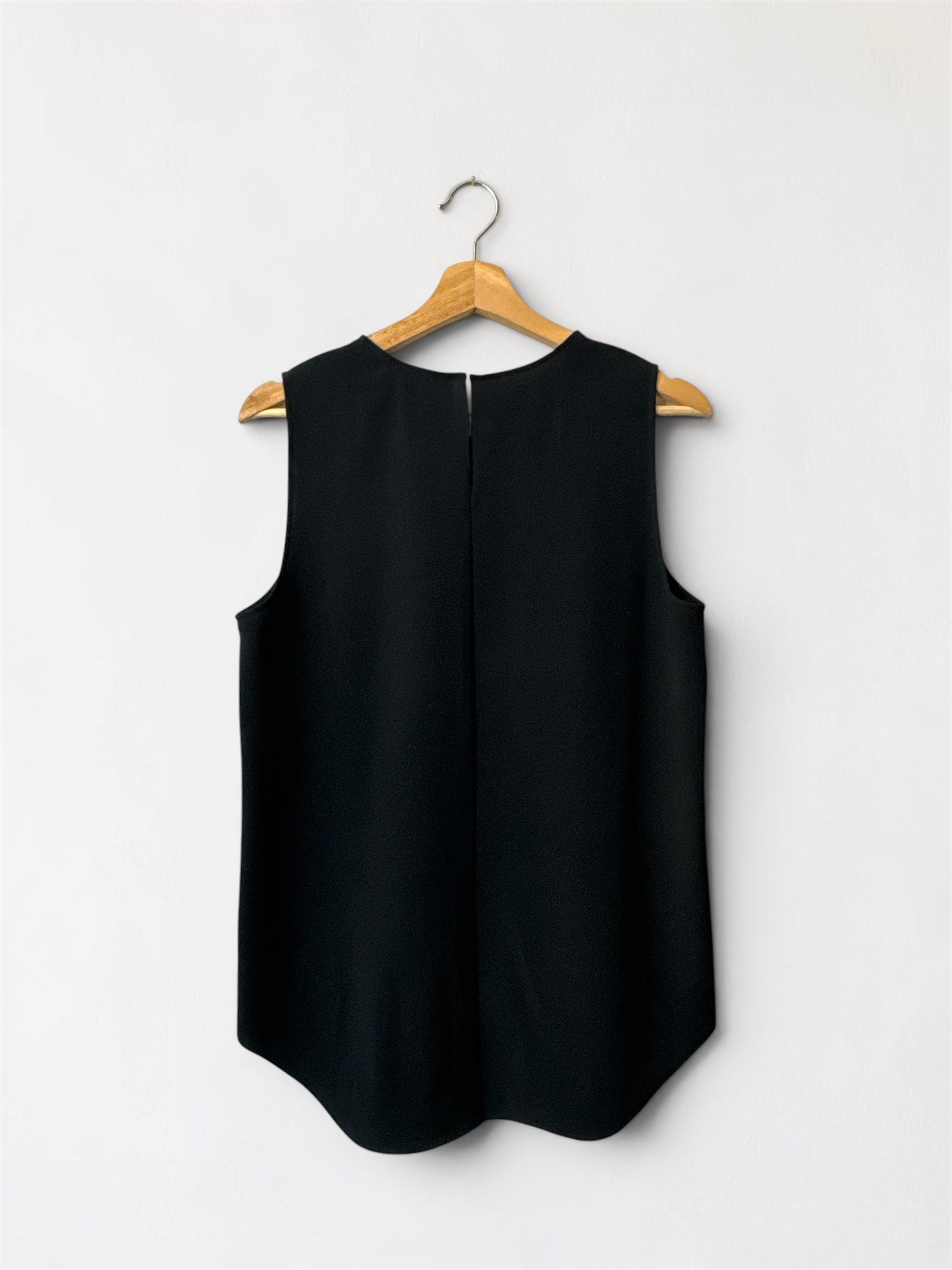 Black Straitjacket Theory
