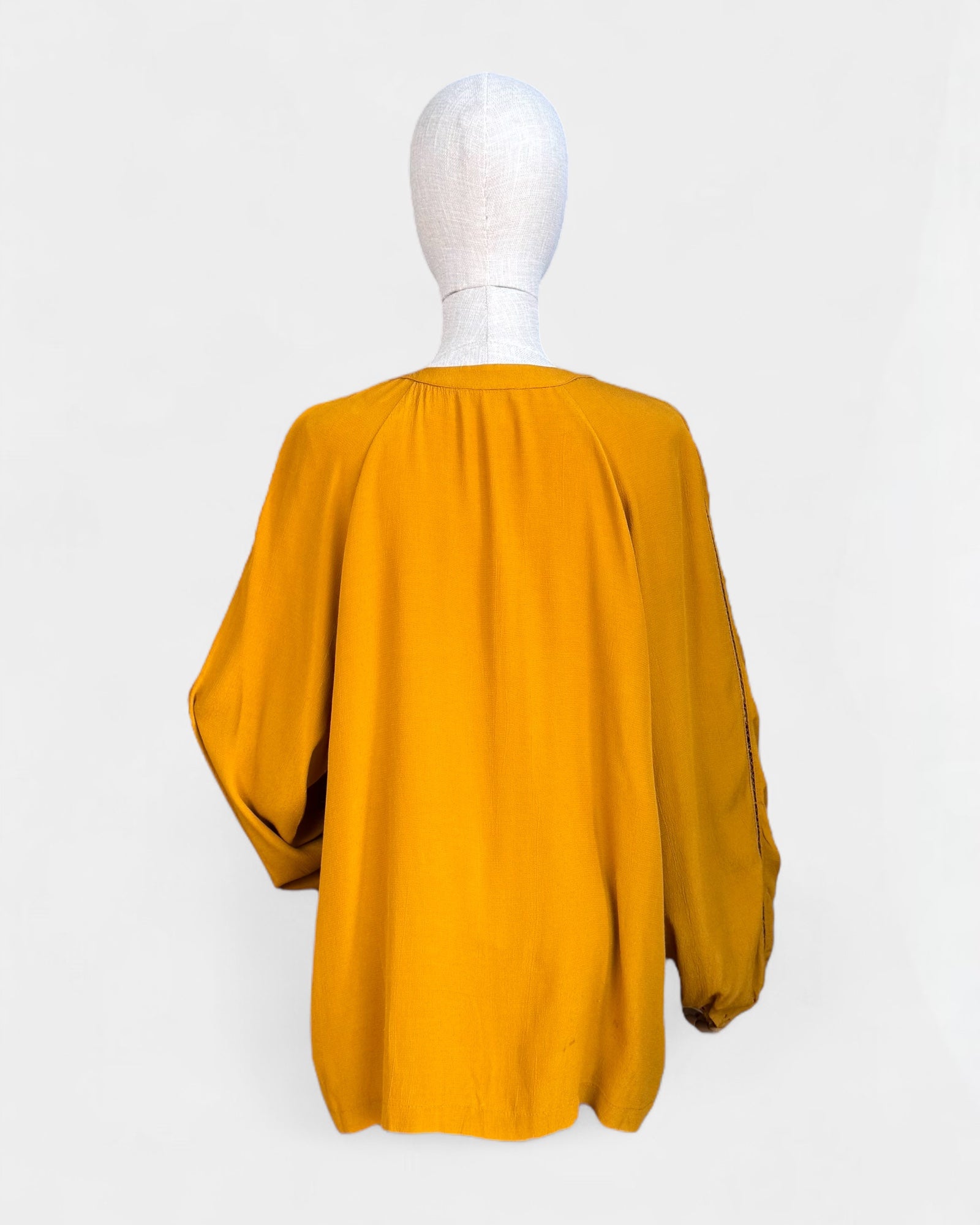 Saffron blouse La Petite Française, size 42