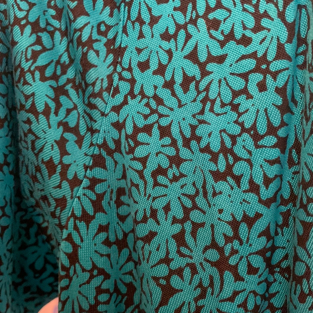 Robe porte feuille soie fleurs bleues DVF