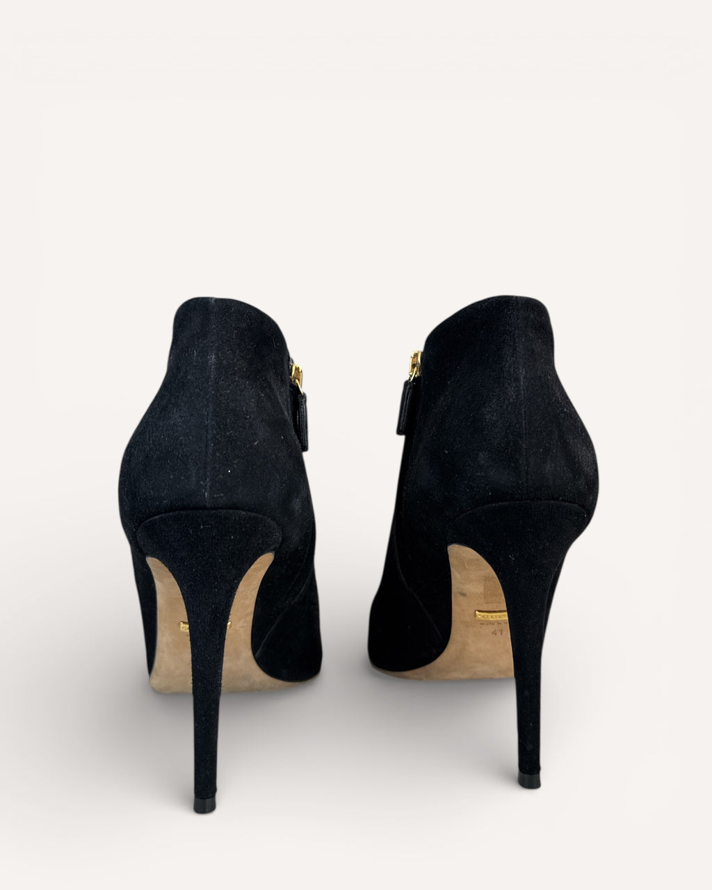 Talons Gucci en suède noir, taille 41.