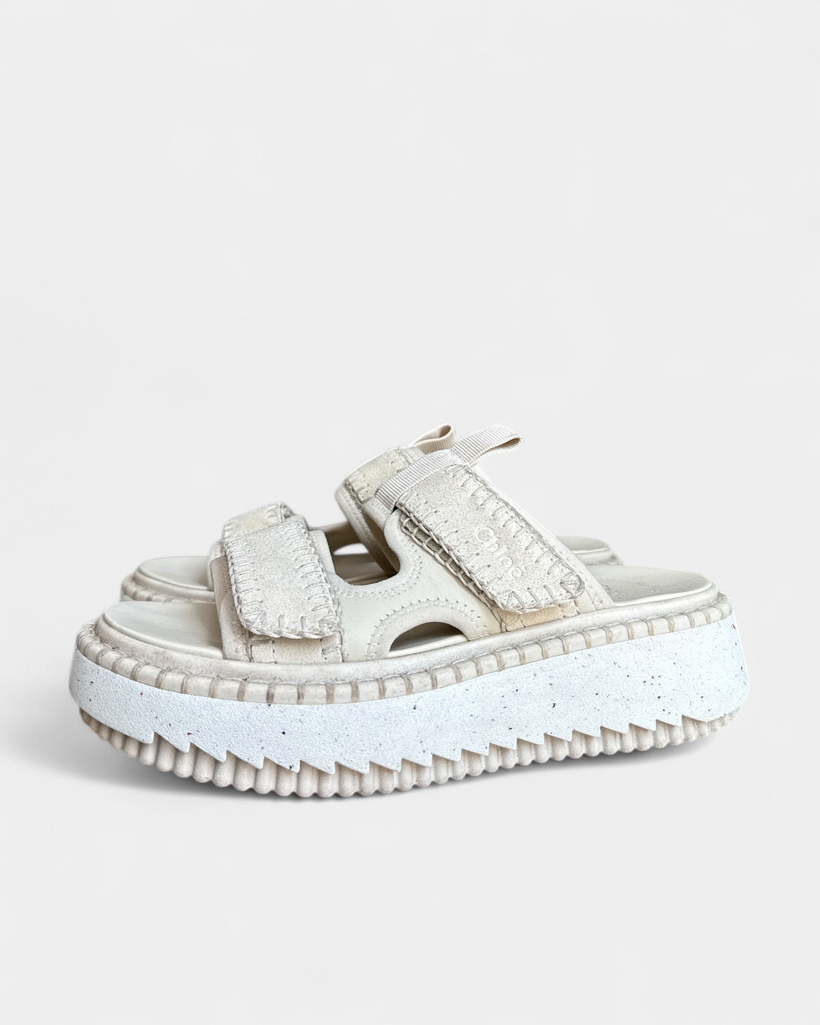 Chloé Lilli Beige leather sandals, 38