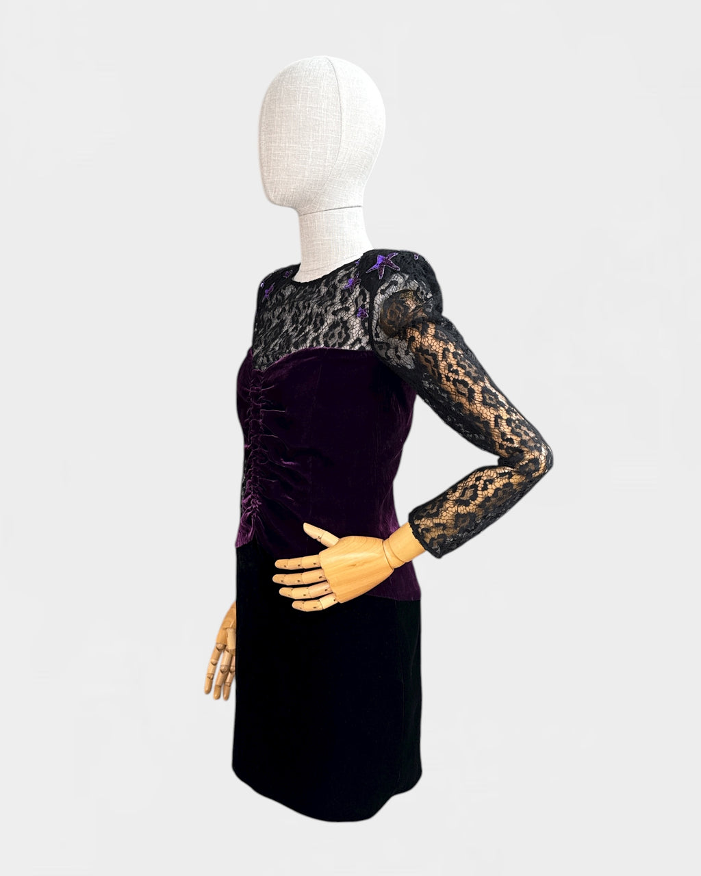 Dundas lace and velvet dress, size 40.