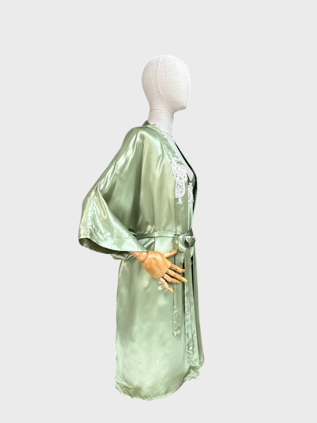 Jai's Intimate satin set, size L