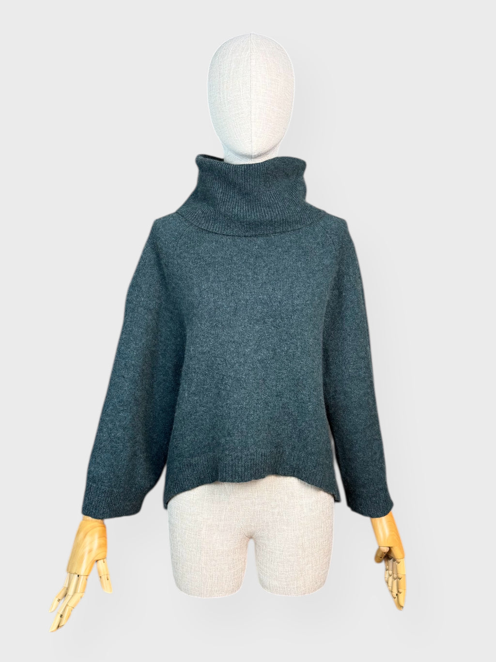 Slate Grey Cashmere Theory, M